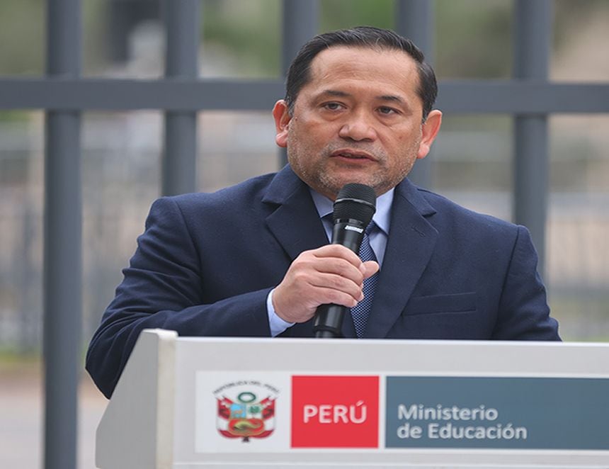 Luis Alemán Nakamine fue nombrado como nuevo director del Liceo Naval Almirante Guise.