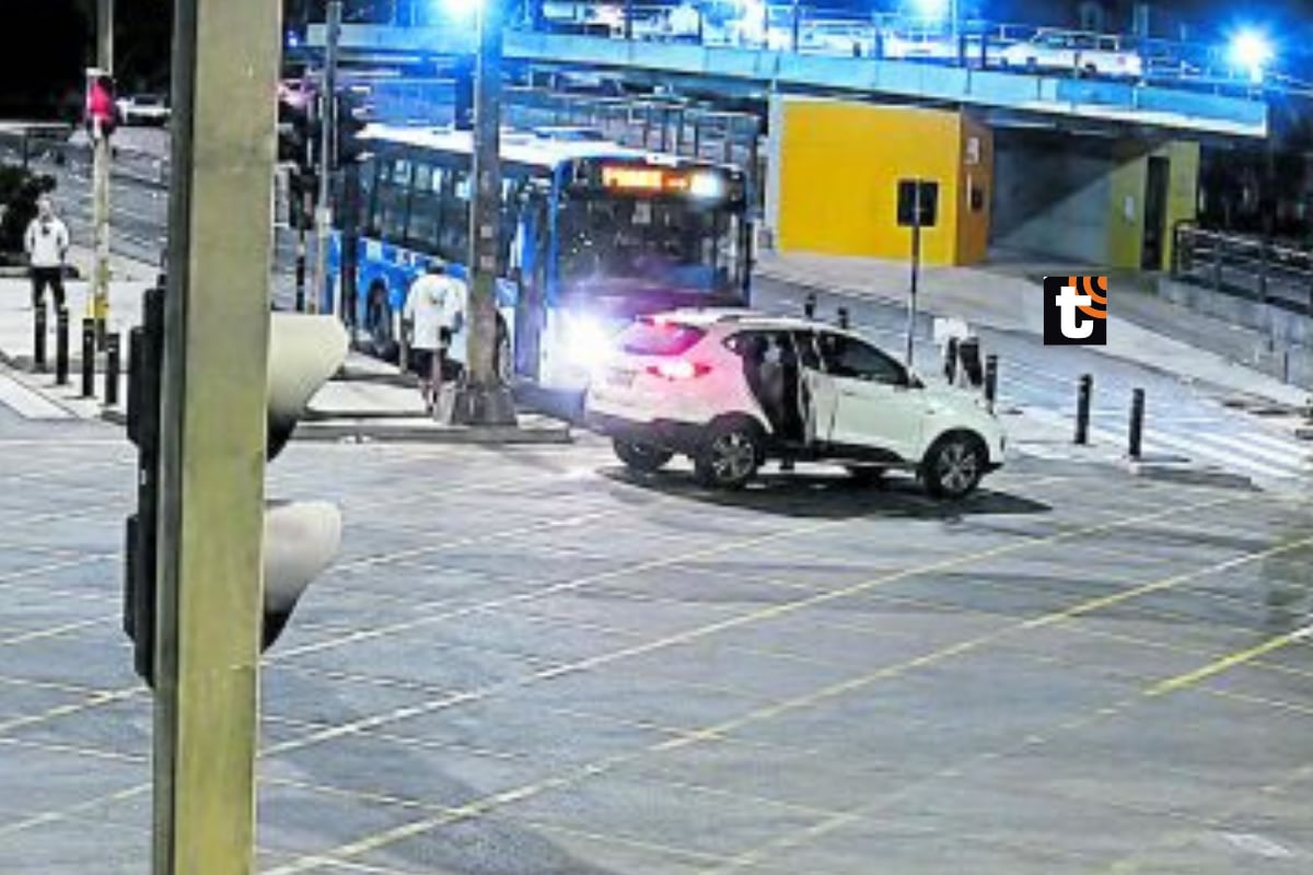 Pistolero bajó de camioneta de alta gama que le cortó el camino y disparó a mansalva.