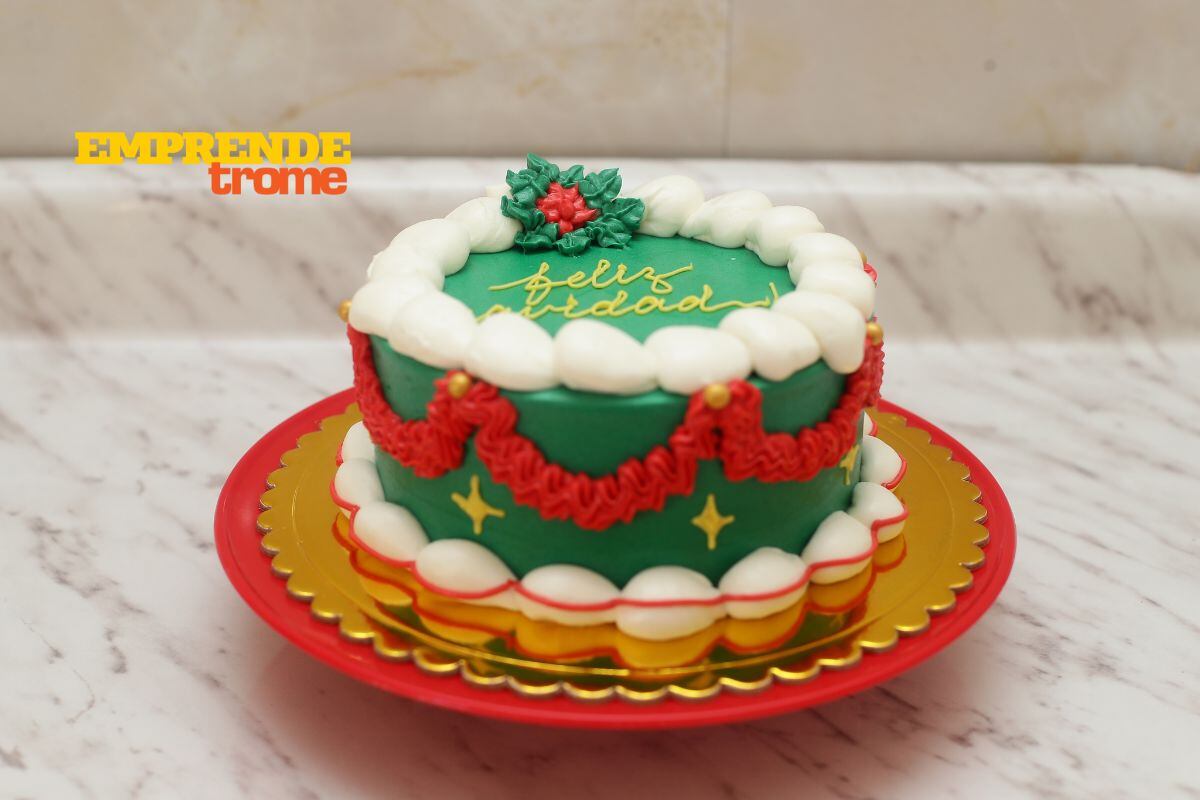 Las temáticas personalizadas son de gran rotación y se diferencia de la competencia al hacer pedidos exclusivos. Foto: Jesús Saucedo.