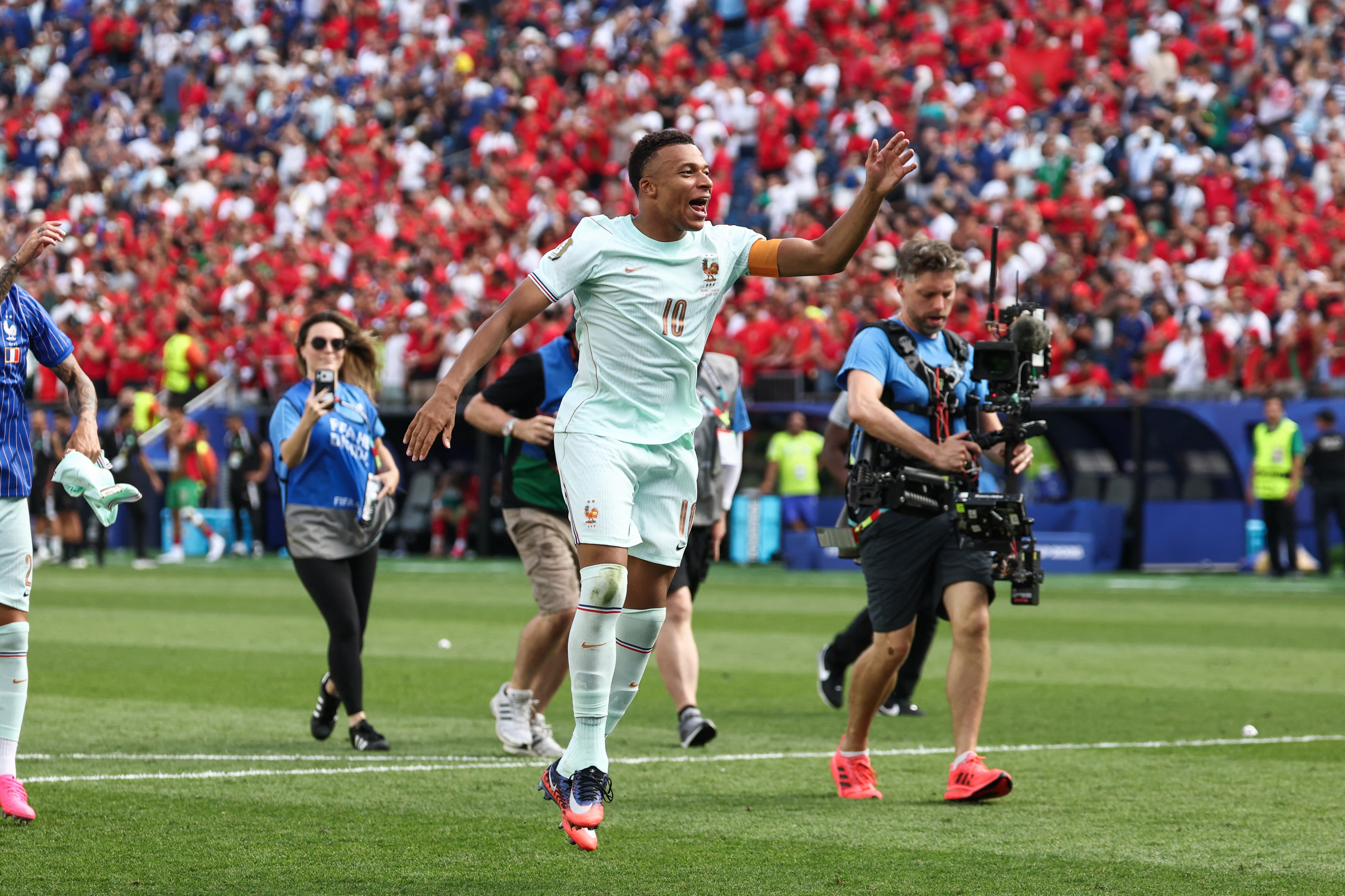 Francia enfrentará a España en semifinales. (Photo by FRANCK FIFE / AFP)