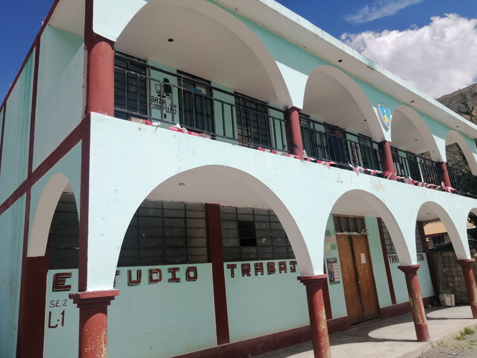 Institución Educativa Horacio Zevallos Gámez funciona en un local comunal y los alumnos ya han estudiado allí desde hace años.