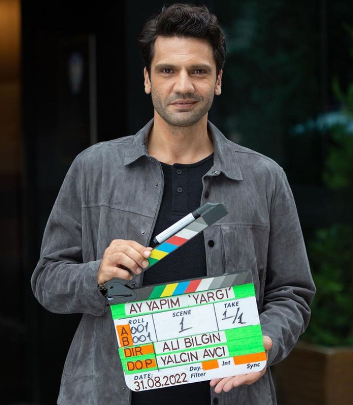 Kaan Urgancioglu como Fiscal Ilgaz Kaya (Foto: Ay Yapım)