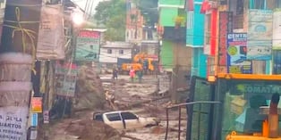 ¡Ayacucho bajo el agua! Desborde del río Sankirhuato deja viviendas inundadas, carreteras bloqueadas y pobladores atrapados en azoteas