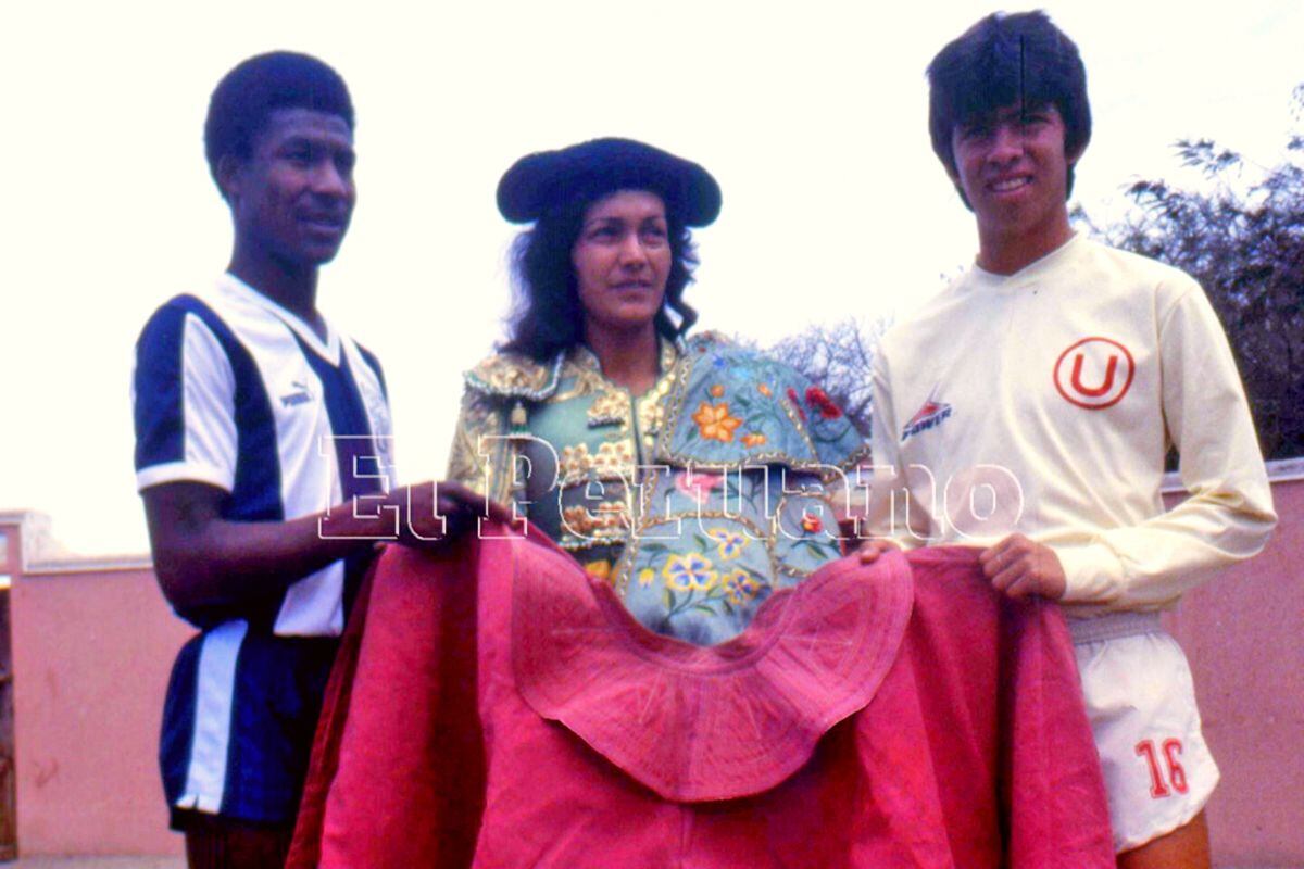Luis Escobar posa para una producción en la previa a un clásico (Foto: El Peruano)