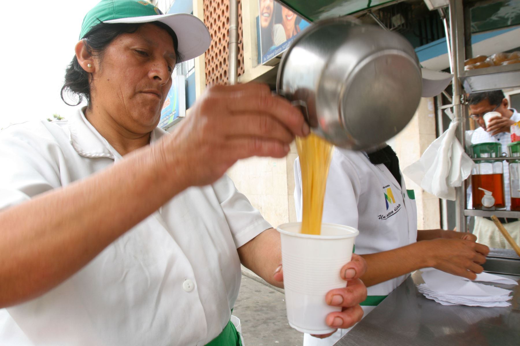 Día del emolientero peruano se celebra hoy jueves 20 de febrero. Foto: Andina.