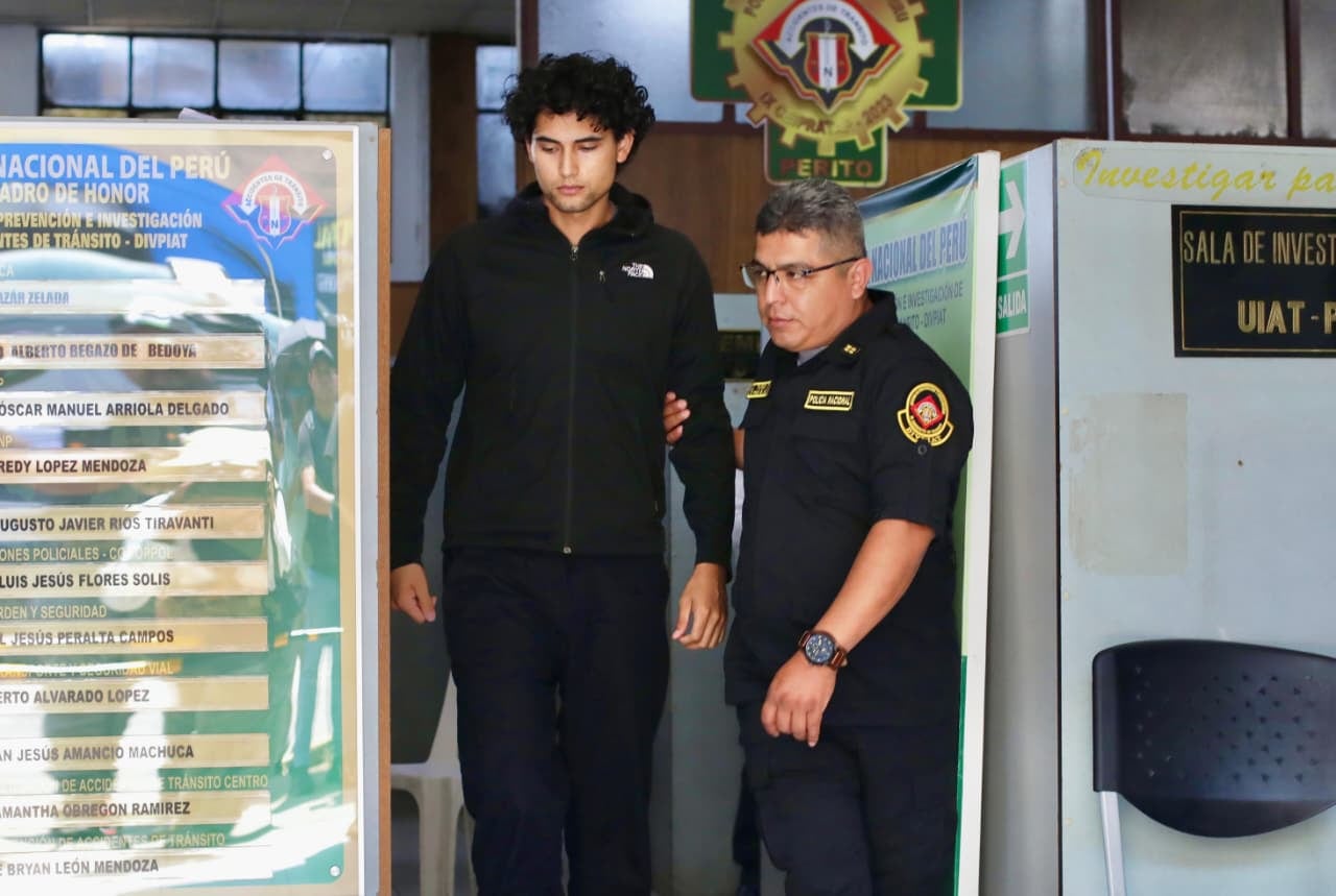 Adrián Villar continúa detenido en la DIVPIAT, mientras que la periodista Marisel Linares ha sido citada a declarar el próximo 3 de marzo a las 9:00 a.m. (Foto: Violeta Ayasta / @photo.gec)