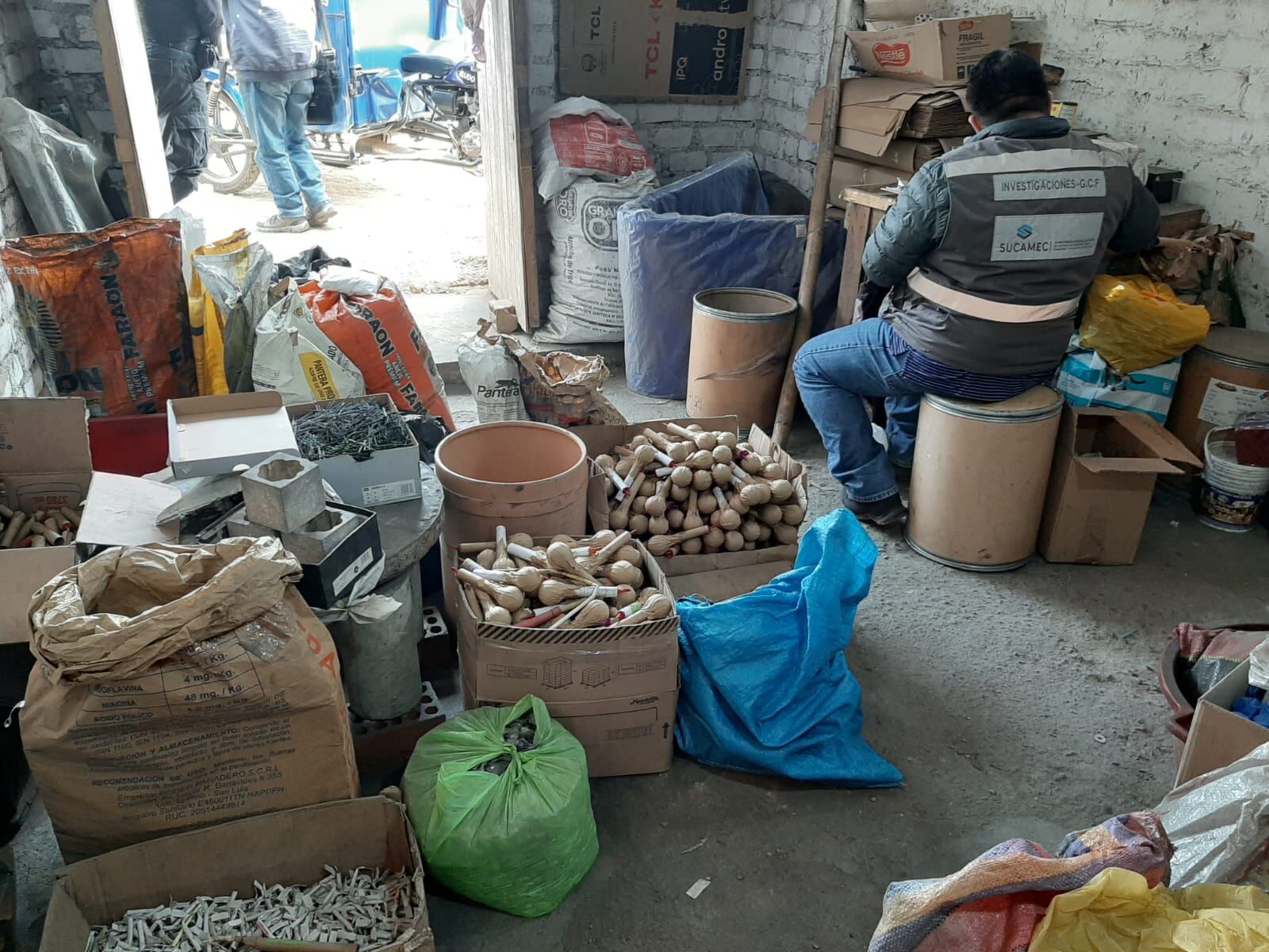 Intervienen talle clandestino en Ate Vitarte