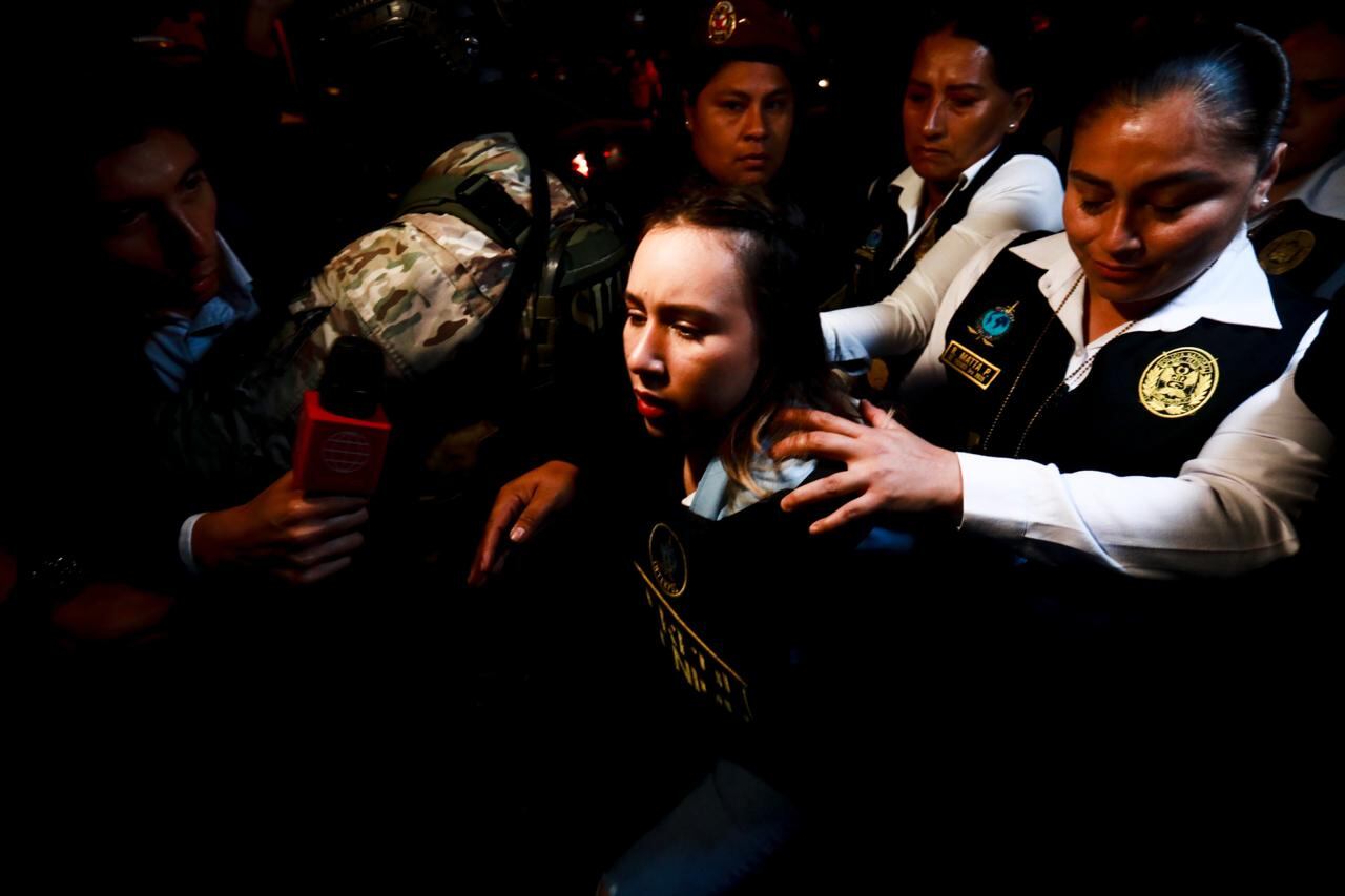 Llegada desde Colombia al país, de la venezolana Wanda Del Valle, acusada de liderar una banda delictiva de trata de personas. Foto: César Grados/@photo.gec