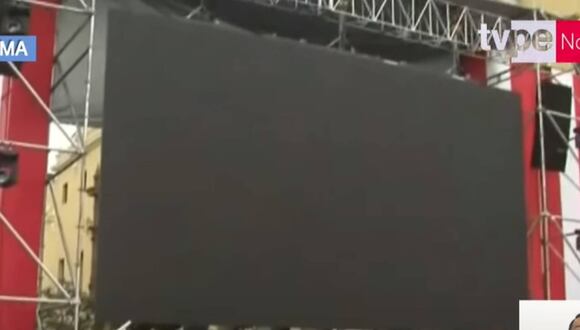Instalan pantalla gigante en la Plaza de Armas de Lima