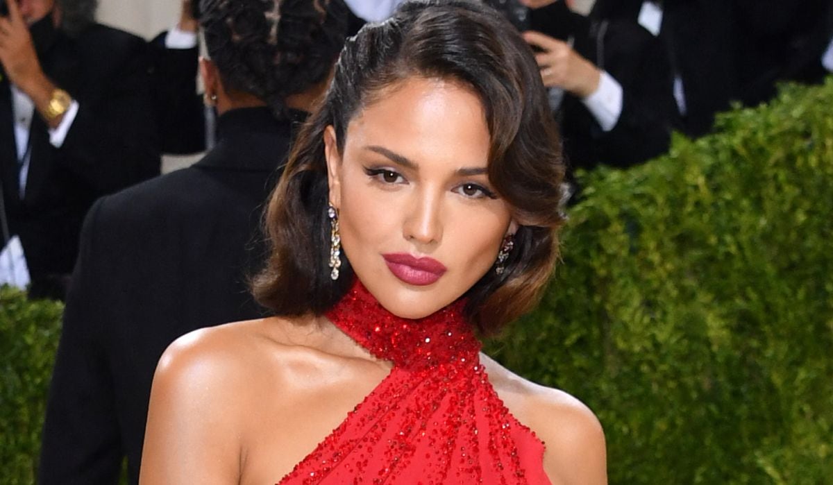 Cuando la actriz mexicana Eiza González llegó a la Met Gala 2021 en el Museo Metropolitano de Arte el 13 de septiembre de 2021 en Nueva York. (Foto: Ángela Weiss / AFP)