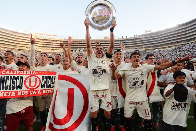 Celebración de Universitario como ganador del Torneo Apertura (Fotos: Jesús Saucedo)