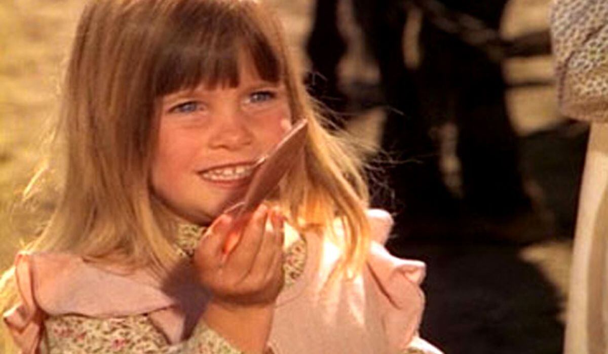 El papel de la pequeña Carrie Ingalls fue interpretado por las gemelas Lindsay y Sidney Greenbush. (Foto: NBC)