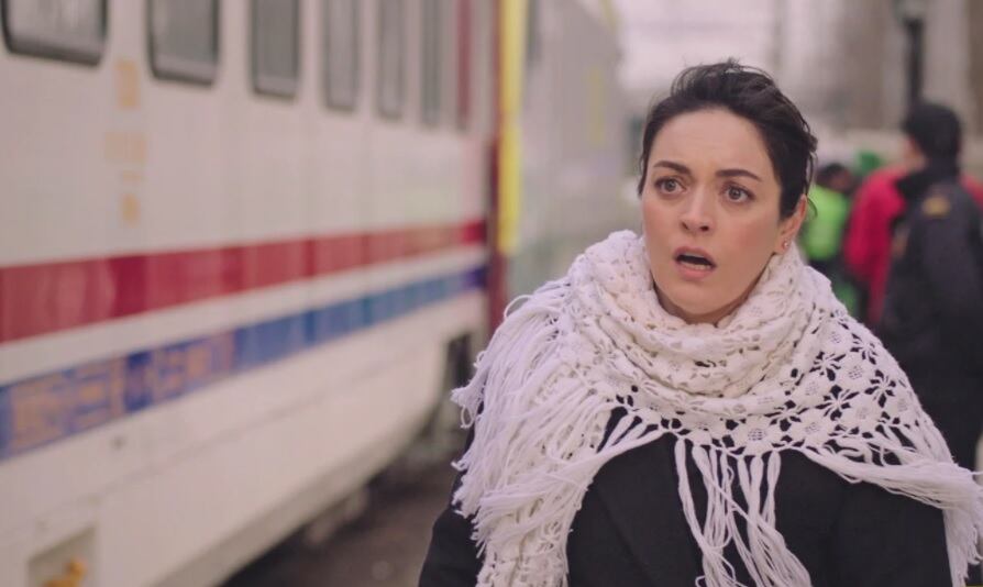 La actriz turca Ezgi Mola interpreta a Safiye en "Inocentes" (Foto: OGM Pictures)