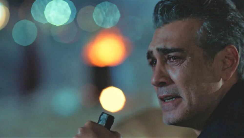 Asya y Aras llegan de la mano a la celebración de Bahar y Melih (Foto: Med Yapim)