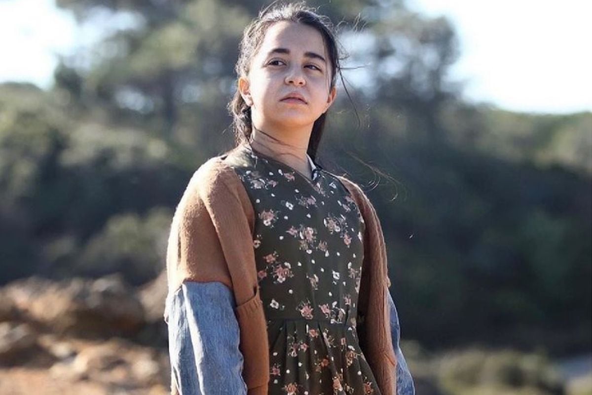 Beren Gökyıldız asume un nuevo reto en su carrera con la serie “Yeşil Vadinin Kızı” (Foto: Yesil Yapim)