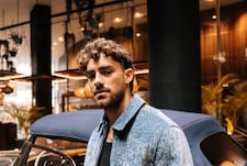 Austin Palao sigue haciendo música y lanza ‘Textos’