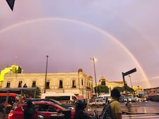 ¿Cómo aparecen los arcoíris?