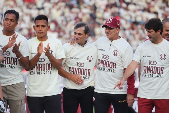 Celebración de Universitario como ganador del Torneo Apertura (Fotos: Jesús Saucedo)