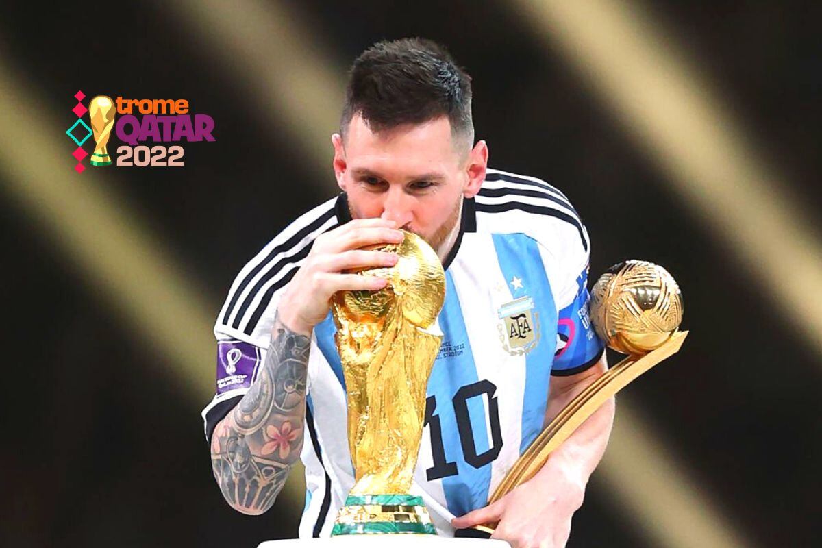 Lionel Messi regaló cariñoso beso a Copa del Mundo en Qatar 2022 (Foto: Getty Images)