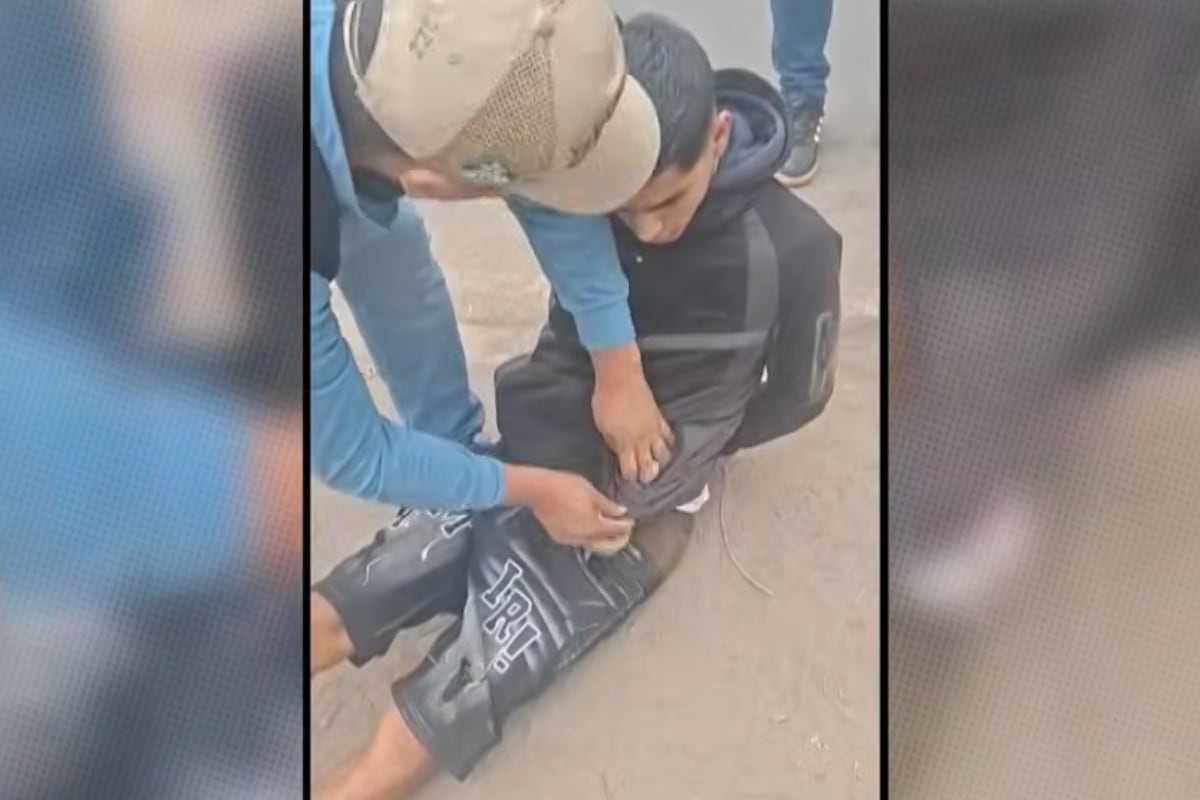 PNP desarticula banda acusada de exigir cupos a mototaxistas y extorsionar a dueña de pollería. (Foto: Captura de YT / 24 Horas)