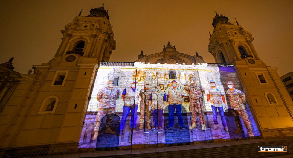 Misa por el Día de Todos los Santos y en memoria de fallecidos por Covid-19, realizada en la Plaza Mayor de Lima por monseñor Carlos Castillo y obispos titulares y auxliares. (Arzobispado de Lima).