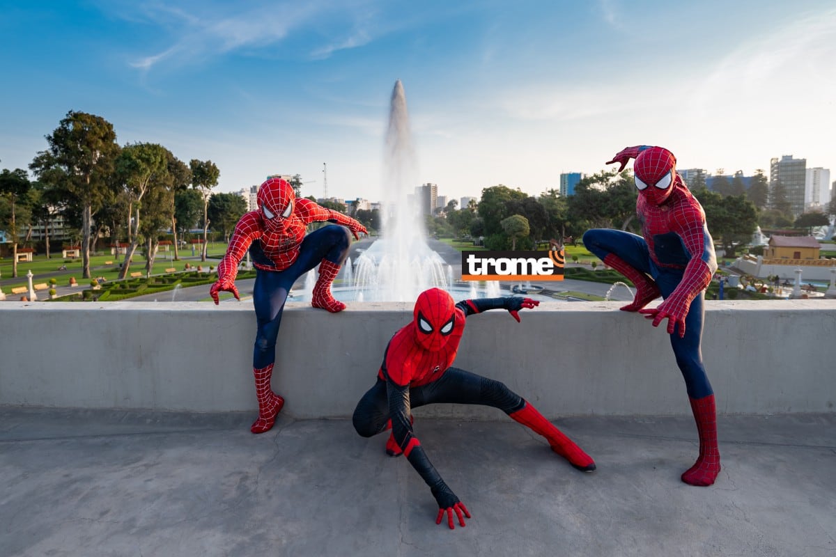 Puesta en escena con personajes teatralizados del multiverso de Spider-Man, junto al Doctor Strange y otros en el Circuito Mágico del Agua. (Trome)