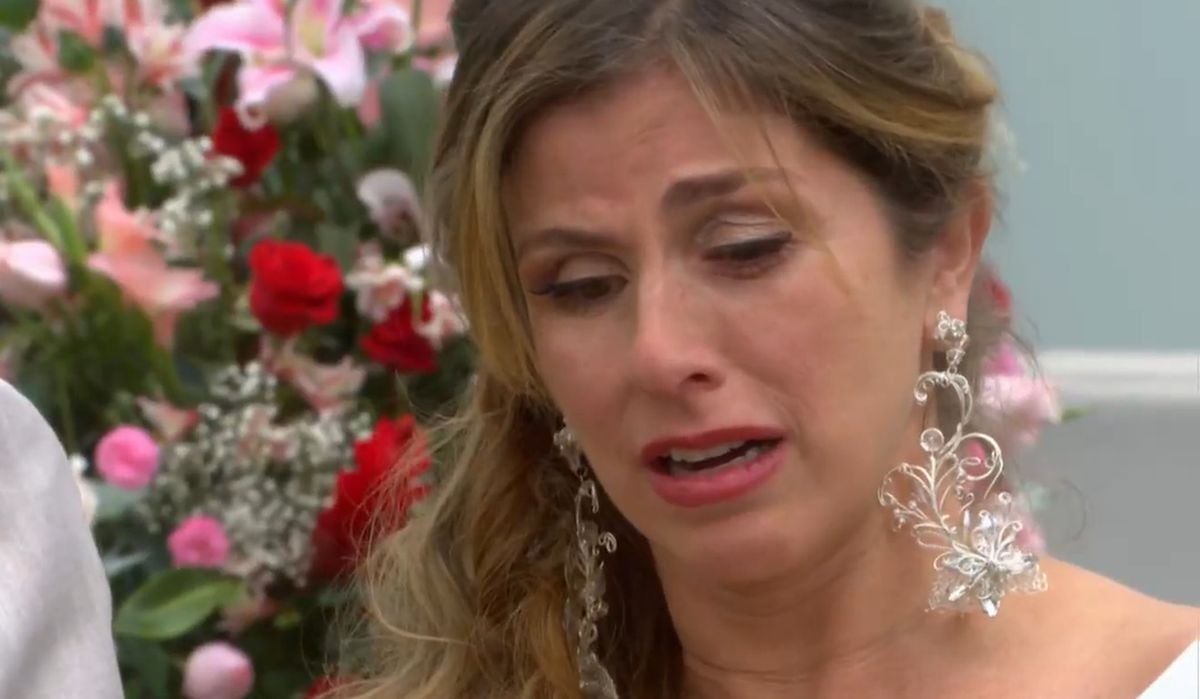 El rostro de Rafaella Picasso tras recibir un balazo el día de su boda en "Al fondo hay sitio" (Foto: América TV)