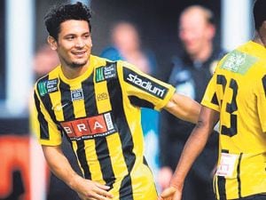 Andrés Vásquez enfrentó a grandes de Europa.