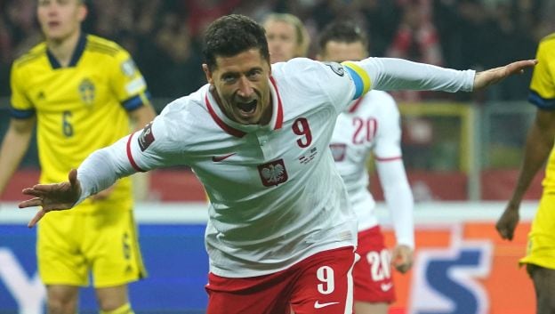 Robert Lewandowski es el máximo anotador de Polonia (Foto: AFP)