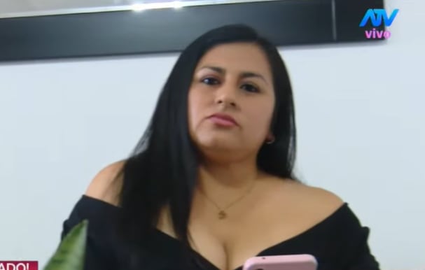 Magaly Medina echa a amiguita de Reimond Manco