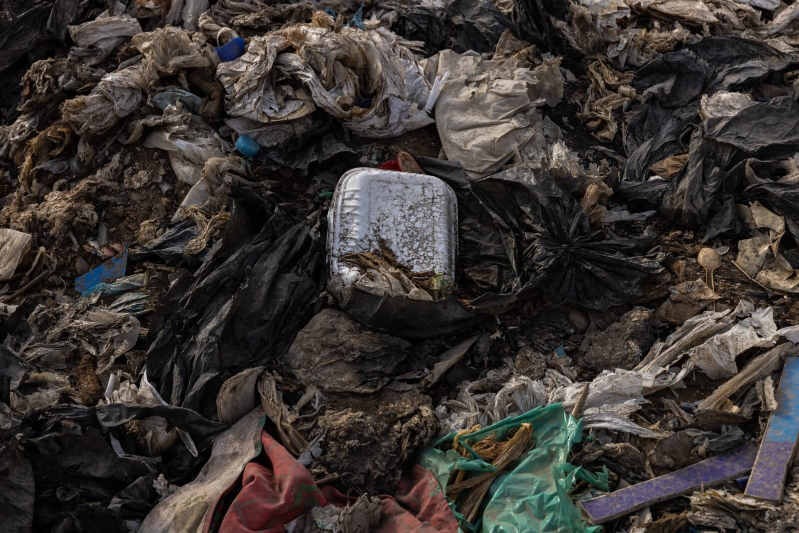 En la Amazonía peruana, más de 70 derrames de petróleo en las últimas dos décadas han afectado gravemente la selva amazónica y sus habitantes.