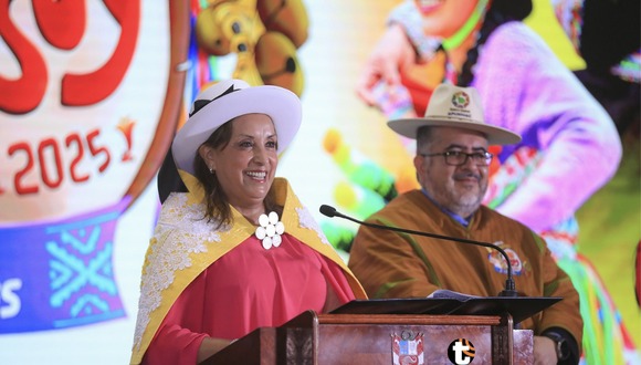 TROME | Dina Boluarte deja atrás el ‘Gato ron ron’ para ahora cantar huayno. Video: ATV