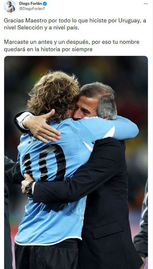 Diego Forlán brilló en la selección uruguaya con Tabárez en el banquillo. Foto: Archivo.