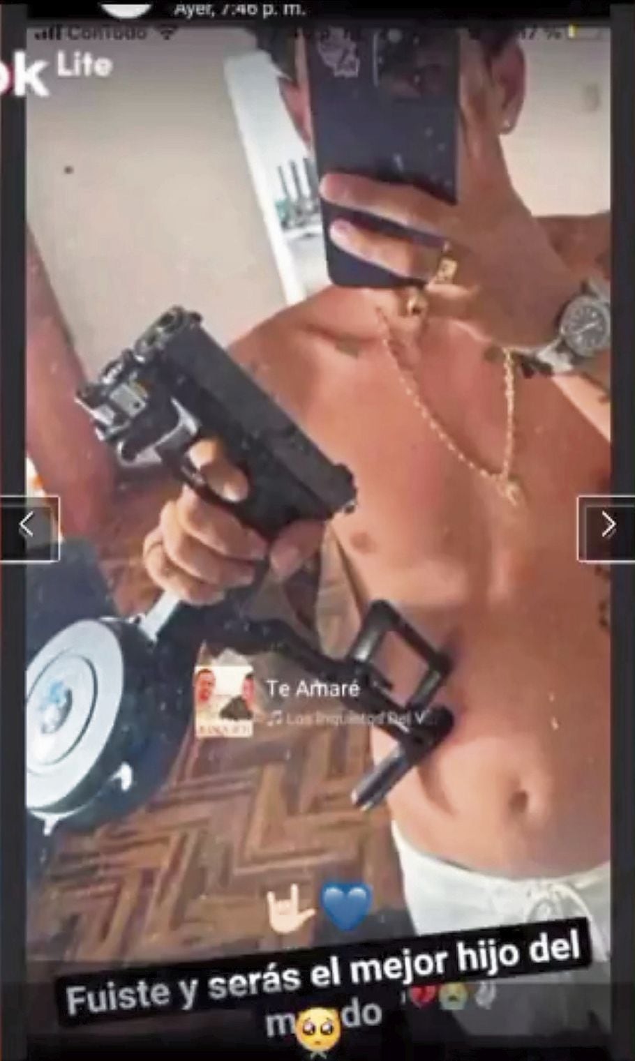 ‘Maldito Cris’ se lucía con metralleta y otras armas que usaba para matar, extorsionar o robar a sus víctimas. (Foto: Trome)