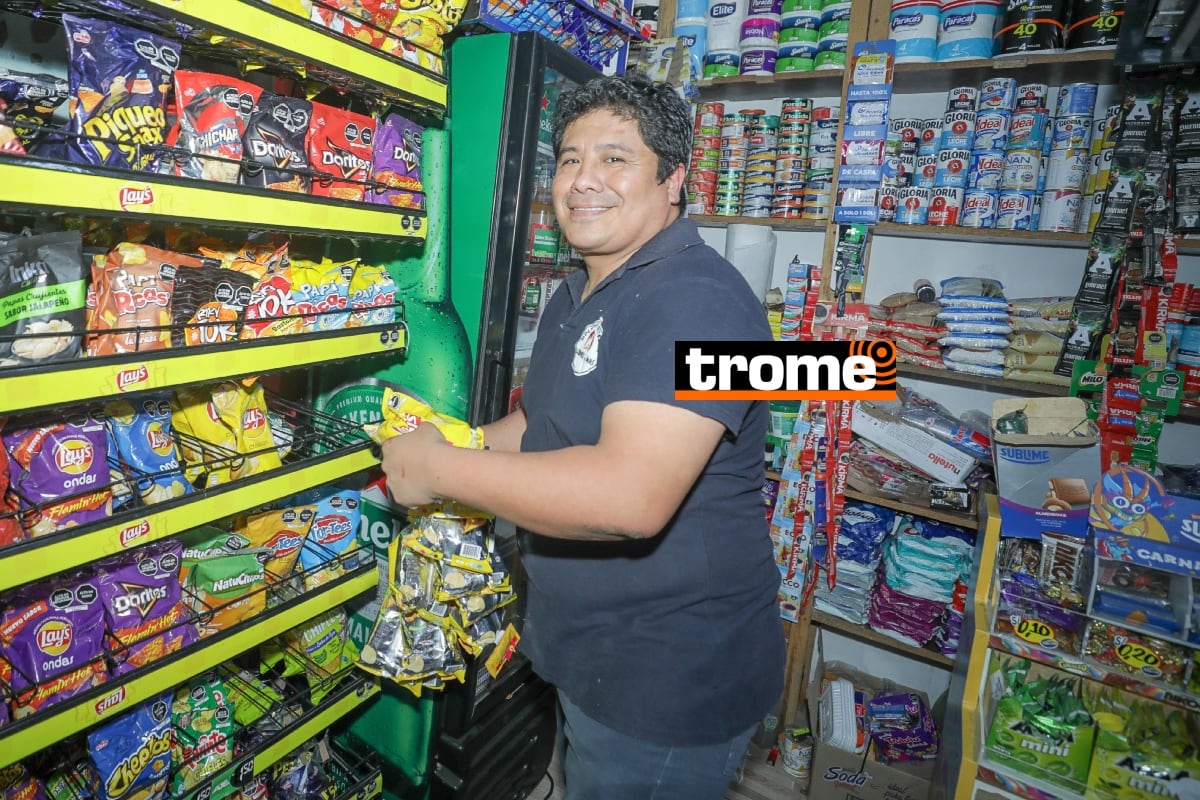 Atiende de lunes a domingo de 8 de la mañana hasta las 2 de la madrugada. Foto. Britannie Arroyo.