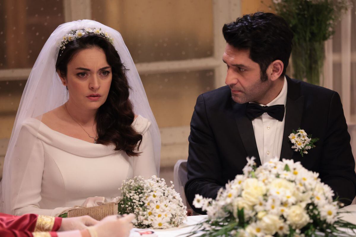 Safiye y Naci preparados para su boda en "Inocentes". (Foto: OG Medya)