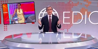 Federico Salazar bromea: “Al fin solos, Valeria”