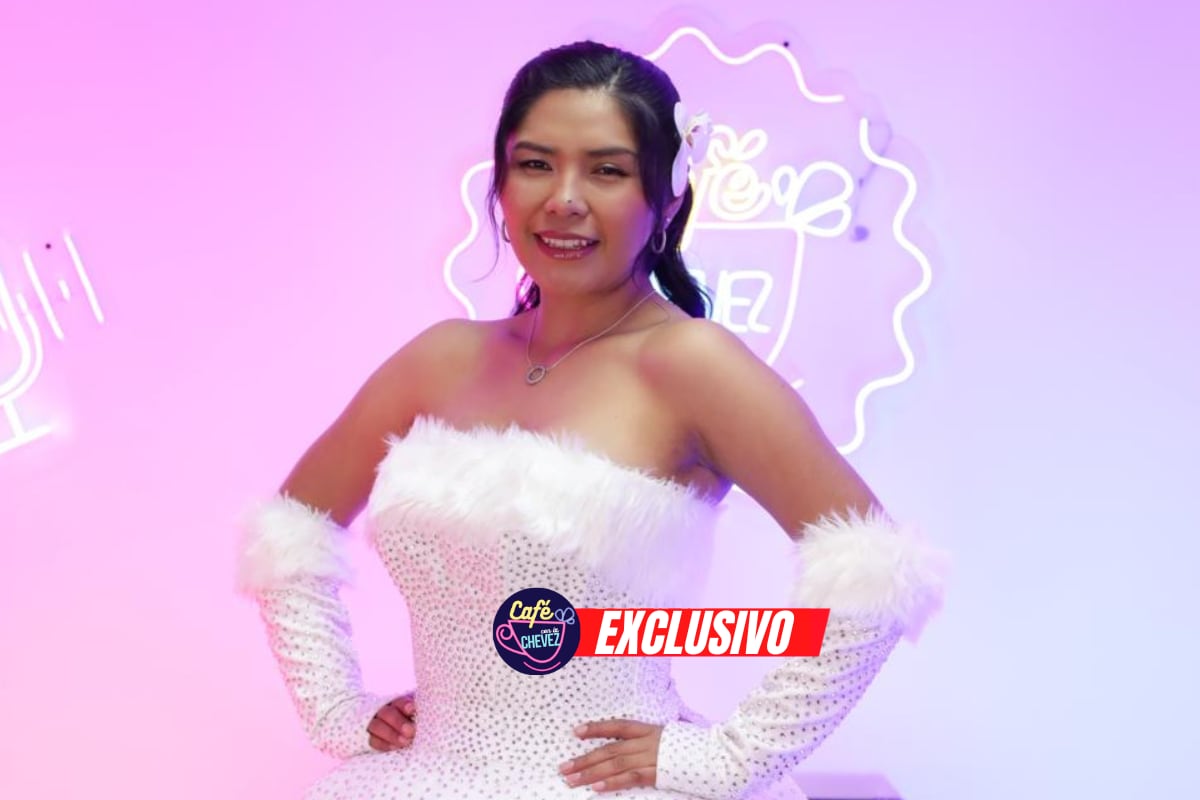 Yarita Lizeth llega al Café con la Chevez. Foto: Mario Zapata | @photo.gec