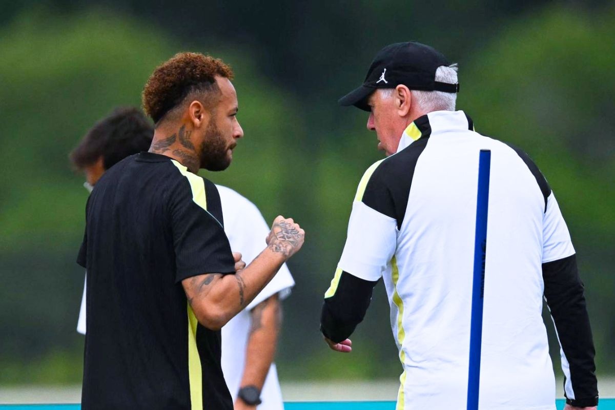 Ancelotti habla con Neymar para decirle que su oportunidad es la próxima (Foto: AFP)