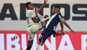 Tarjeta roja para Kevin Quevedo por patada voladora sobre José Carabalí| VIDEO