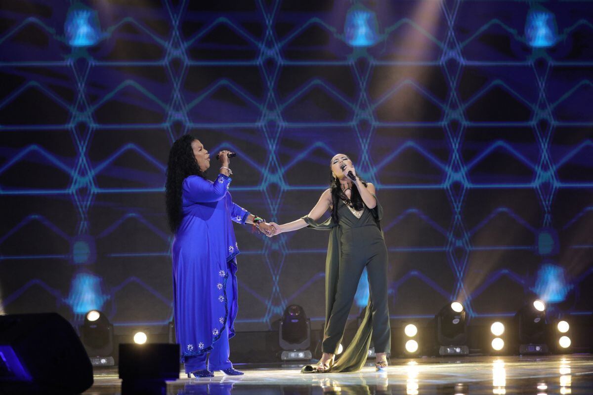 Lita Pezo cuenta que uno de los momentos más emocionantes de la gala, fue cuando cantó con su la 'maestra' Eva Ayllón. (Foto: Cortesía La voz Perú)