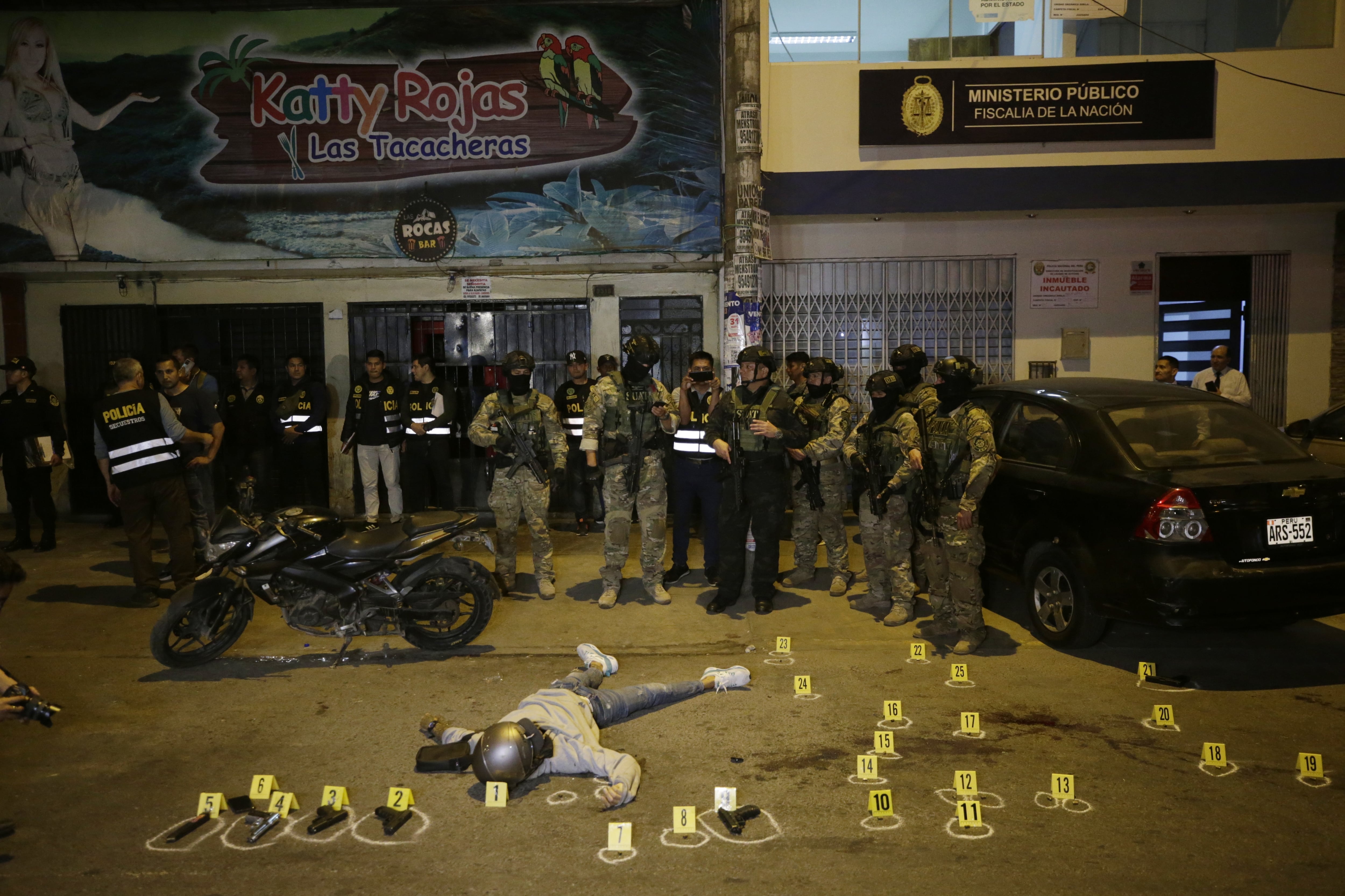 Lima, viernes 16 de junio 2023
Maldito Cris fue abatido tras una persecución policial en plena avenida Universitaria, en San Martín de Porres. Foto: César Bueno @photo.gec