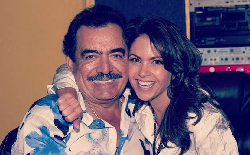 El desaparecido cantante también interpretó temas junto a la bella Lucero (Foto: Instagram)