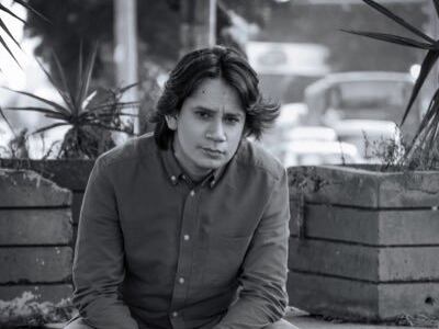 "La demanda de Acuña está basada principalmente en la selección que ha realizado su abogado de 55 frases que supuestamente serían difamatorias, pero que sin embargo están bien documentadas”, dijo Acosta. (Foto: Twitter Acosta)