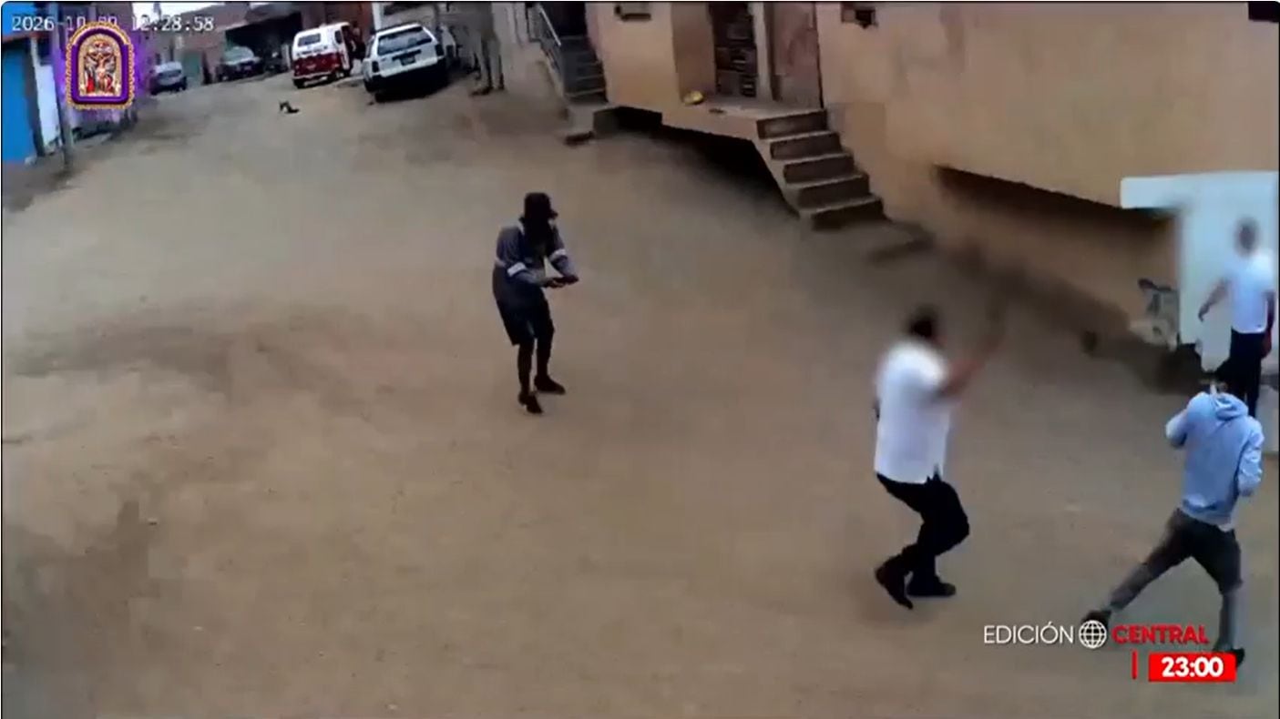 Vecinos se enfrentan a delincuentes en Comas. Foto: América noticias