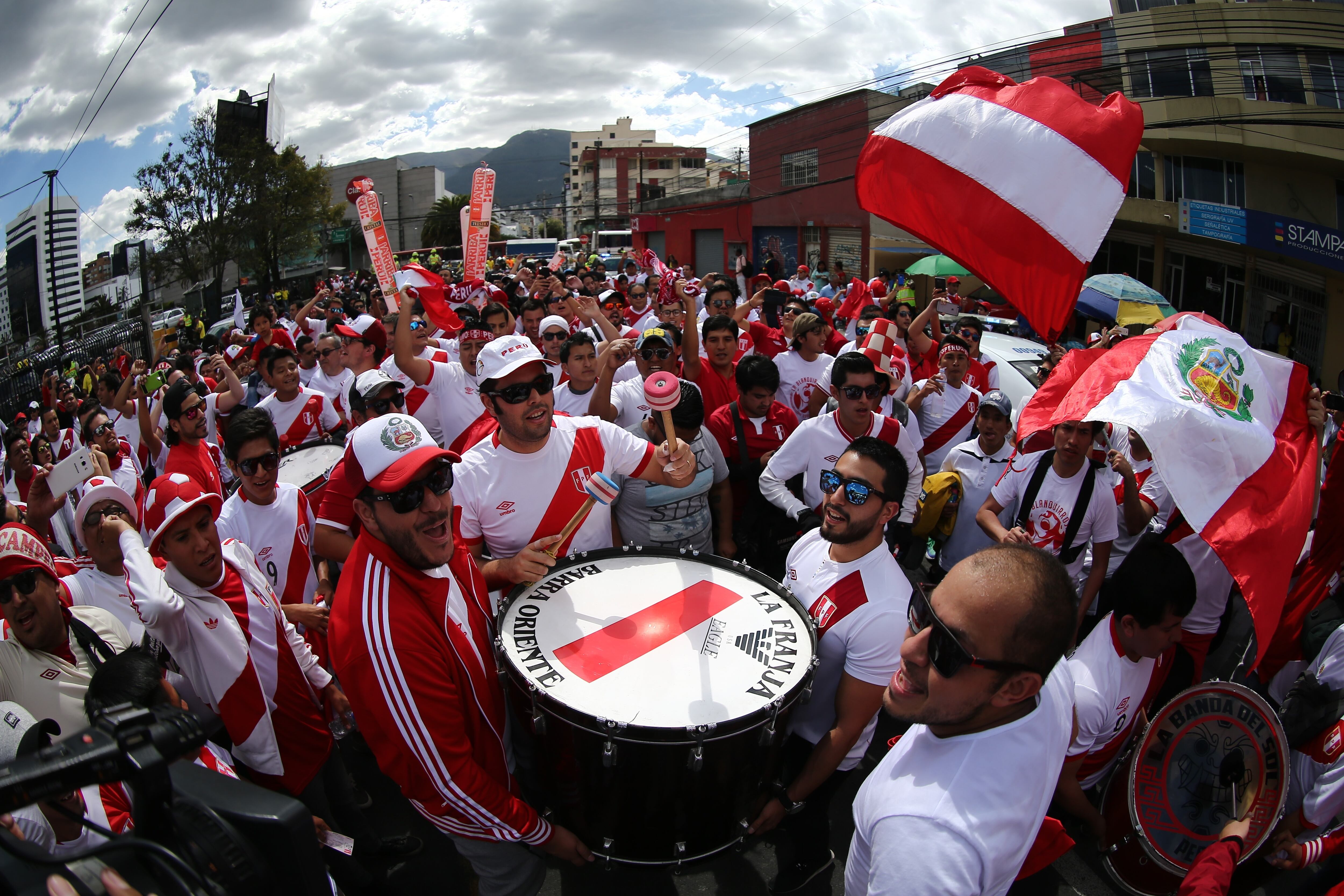 La Barra de la selección siempre la alienta a donde va.