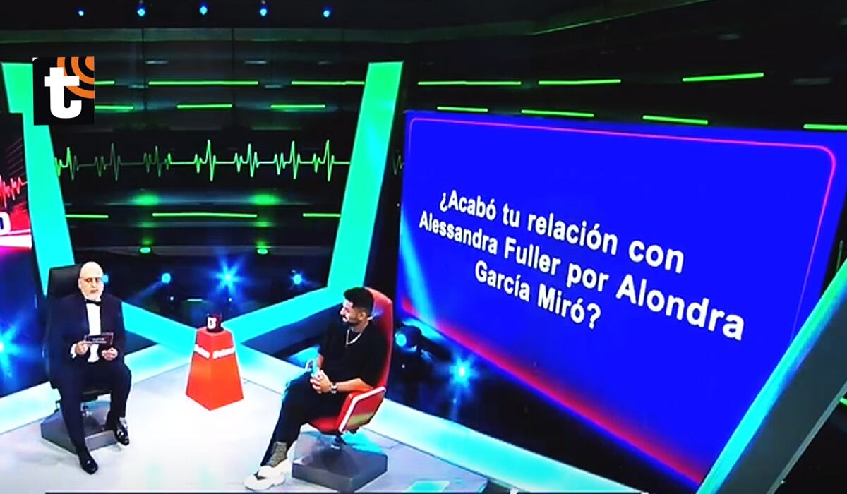 Pablo Heredia en el sillón rojo.