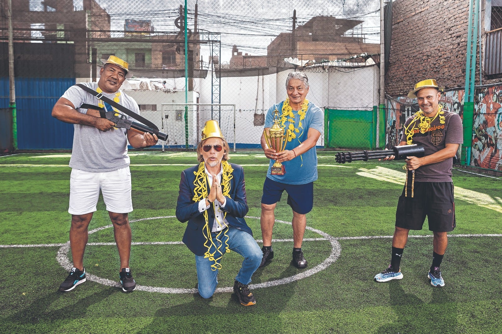 ‘Chevo’ Acasuzo, ‘Caramelo’ Zegarra, ‘Vale Vale’ y el ‘Tigre Gareca’ de rumba con las Malcriadas (Foto: Alan Ramírez)