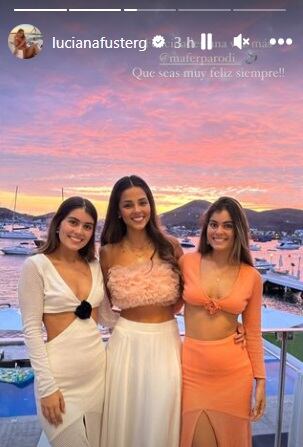 Luciana Fuster y las hermanas de Patricio Parodi. (Foto: Instagram).