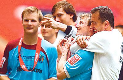 El Burnley de Diego Penny ascendió a la maxima división de Inglaterra